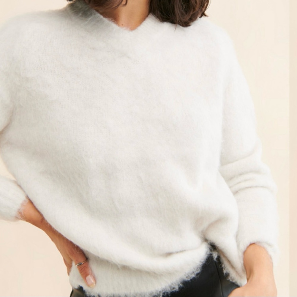 Madewell Ivory Brushed Fuzzy V-Neck Wool-Alpaca Blend Pullover Sweater Sz M - Picture 1 of 13